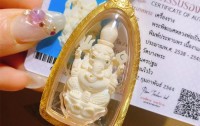 佛牌佩戴位置有讲究吗？挂胸前、放包里、贴身戴分别注意什么？