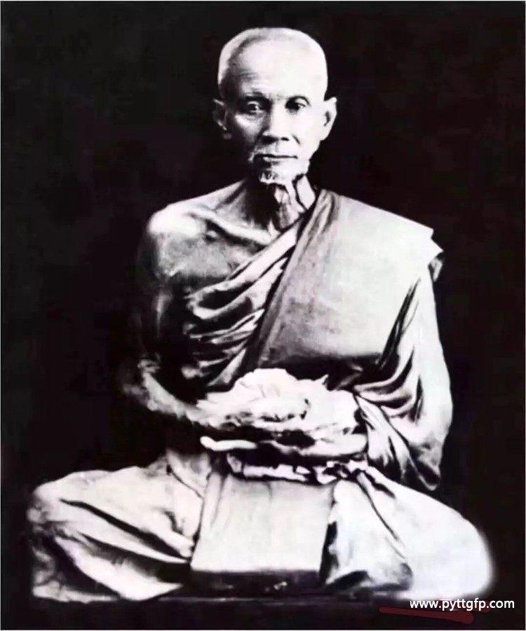 泰国黎明寺佛牌_泰国黎明寺佛牌好不好：泰国黎明寺佛牌：启迪心灵的神秘护符
