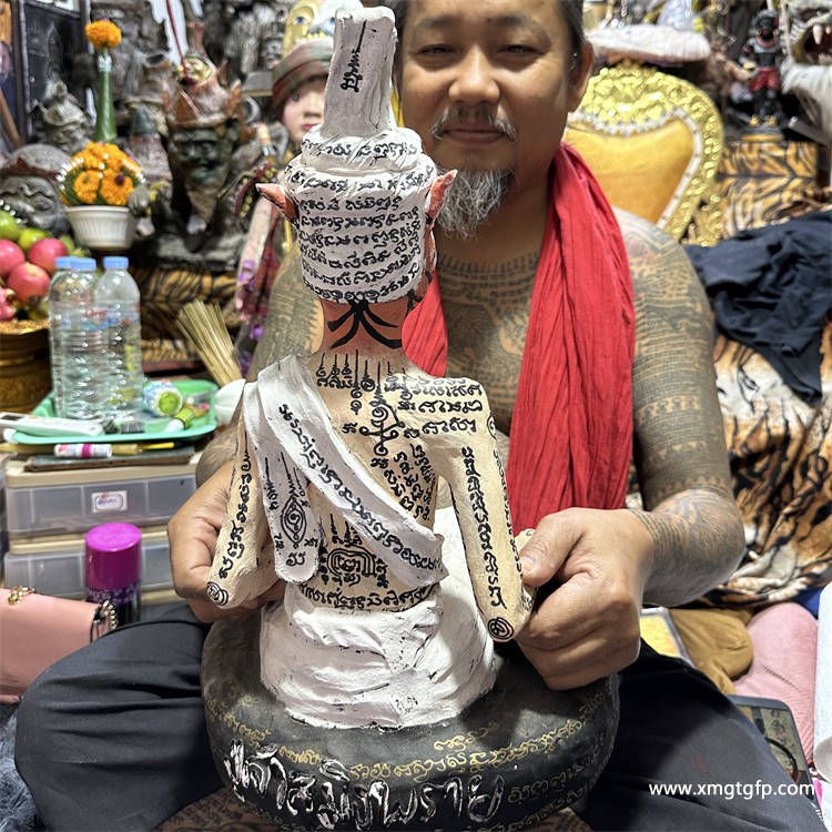 泰国佛牌 阿赞湾猜 白色虎头鲁士 (3).jpg