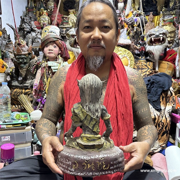 泰国佛牌 阿赞湾猜 虎头鲁士 (3).jpg