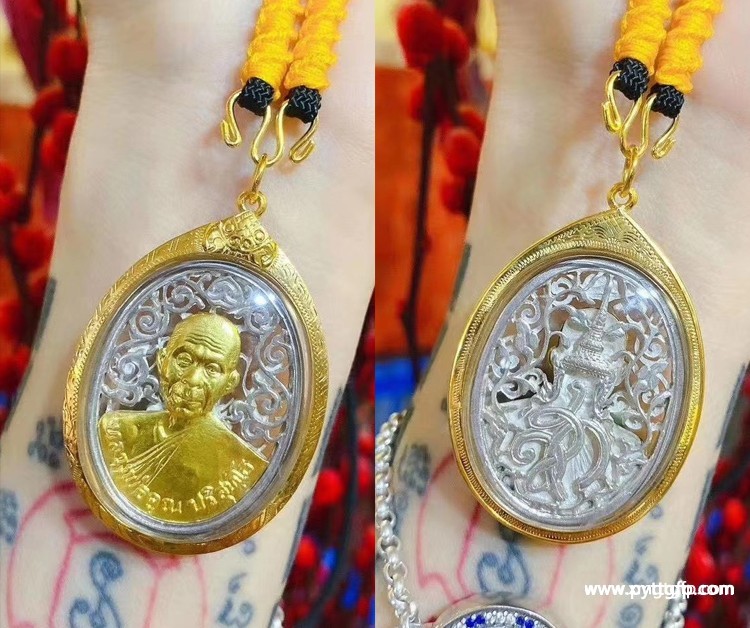龙婆坤 2536年镂空自身像 佛牌 2.jpg