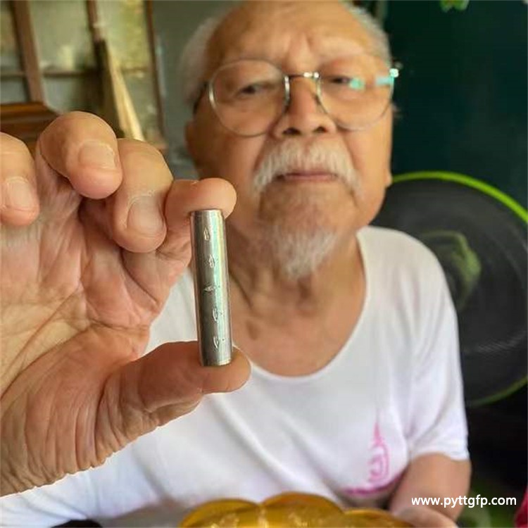 佛牌洗澡能不能戴？碰水、淋雨、泡澡三种情况分开说