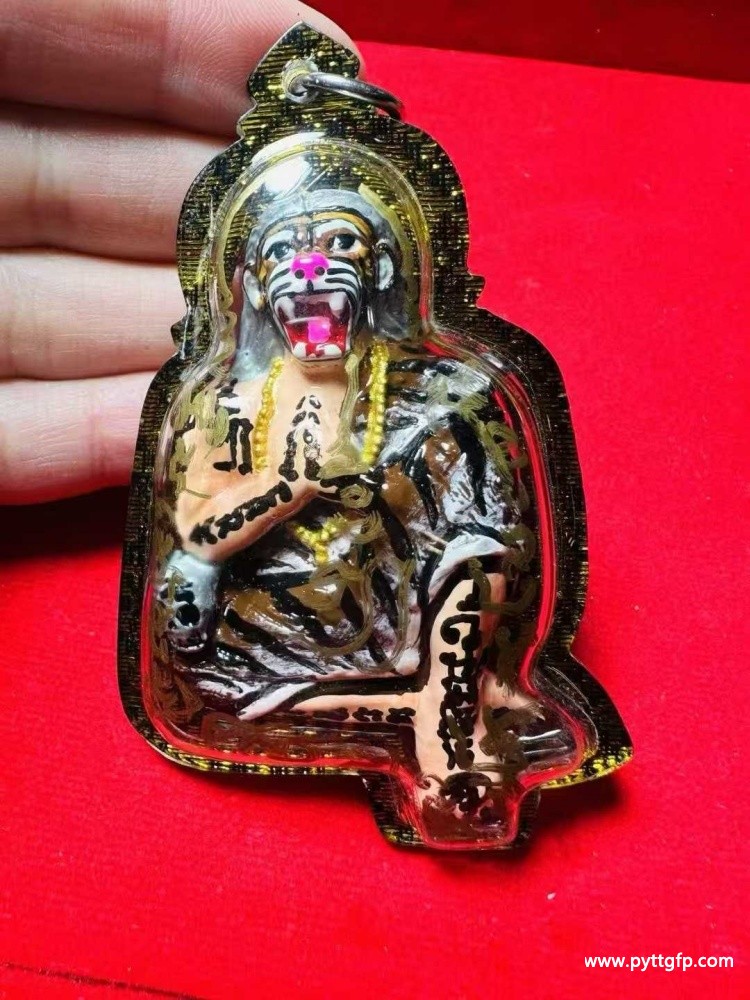 泰国佛牌 阿赞兰 虎头布周 (3).jpg
