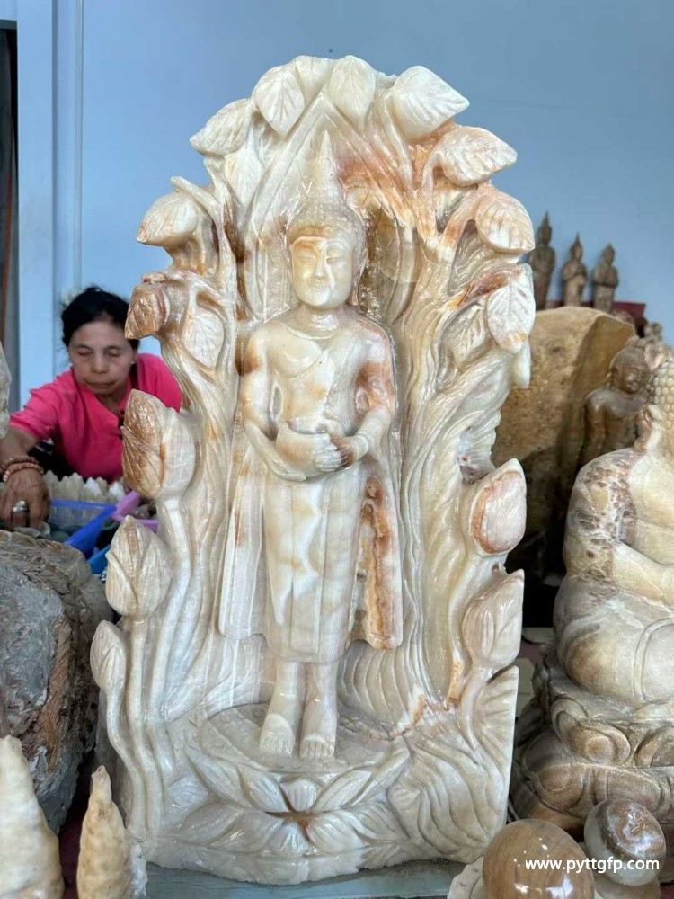 泰国佛牌 龙宫舍利 星期三佛祖 (2).jpg
