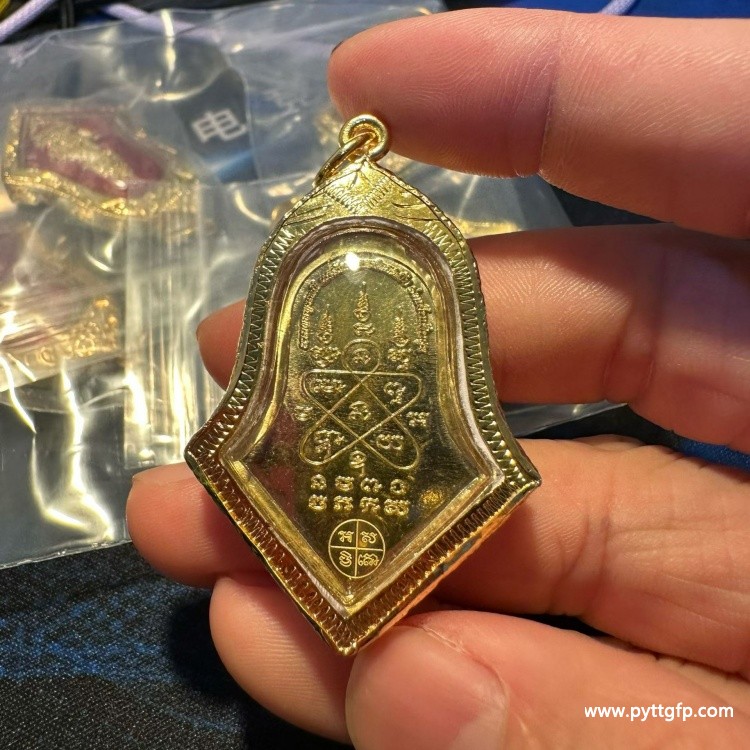 泰国佛牌 阿赞喷 夜叉王 泰国佛牌 阿赞喷 夜叉王 (3).jpg
