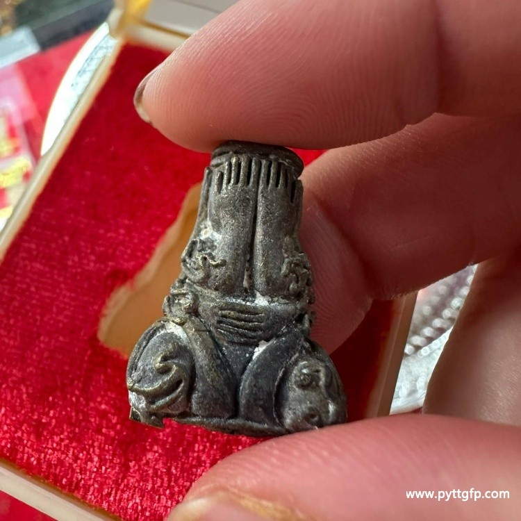 龙婆纳帕湾 五金必打 (4).jpg