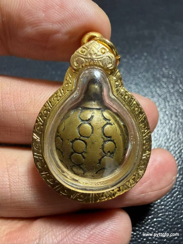 泰国佛牌 龙婆银2451年 财龟 (2).jpg