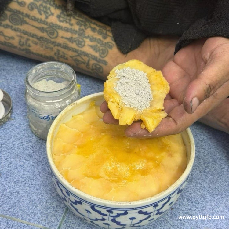 泰国佛牌 阿赞奥 转运珠 (4).jpg